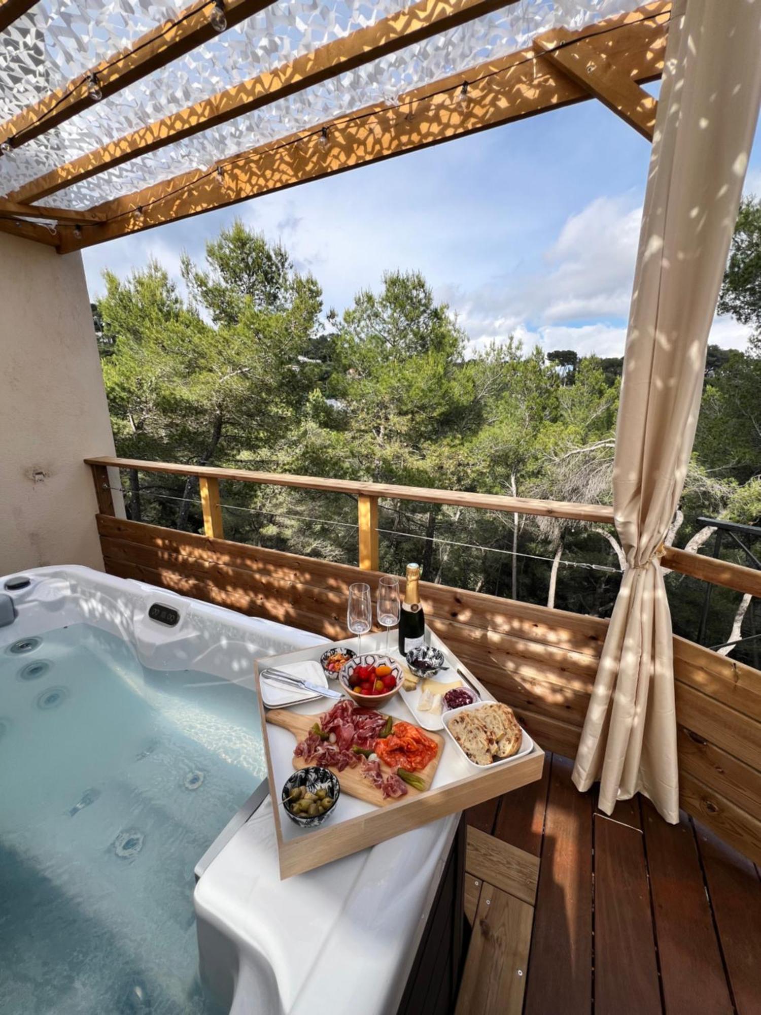 Love Room Tente Lodge Spa Mfg Chez C&C, Exclusivement Reservee Aux Adultes Cantaron Bagian luar foto