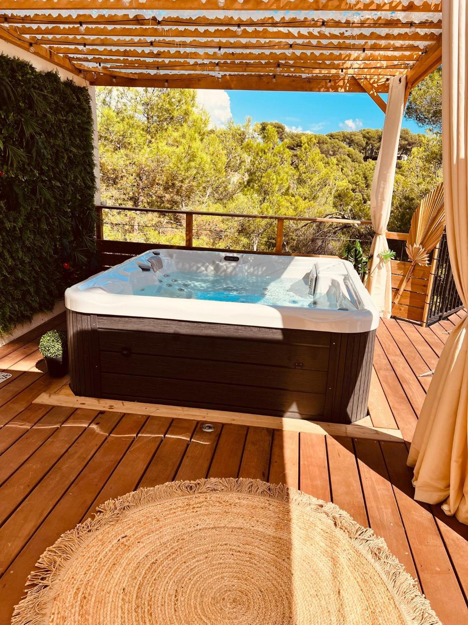 Love Room Tente Lodge Spa Mfg Chez C&C, Exclusivement Reservee Aux Adultes Cantaron Bagian luar foto